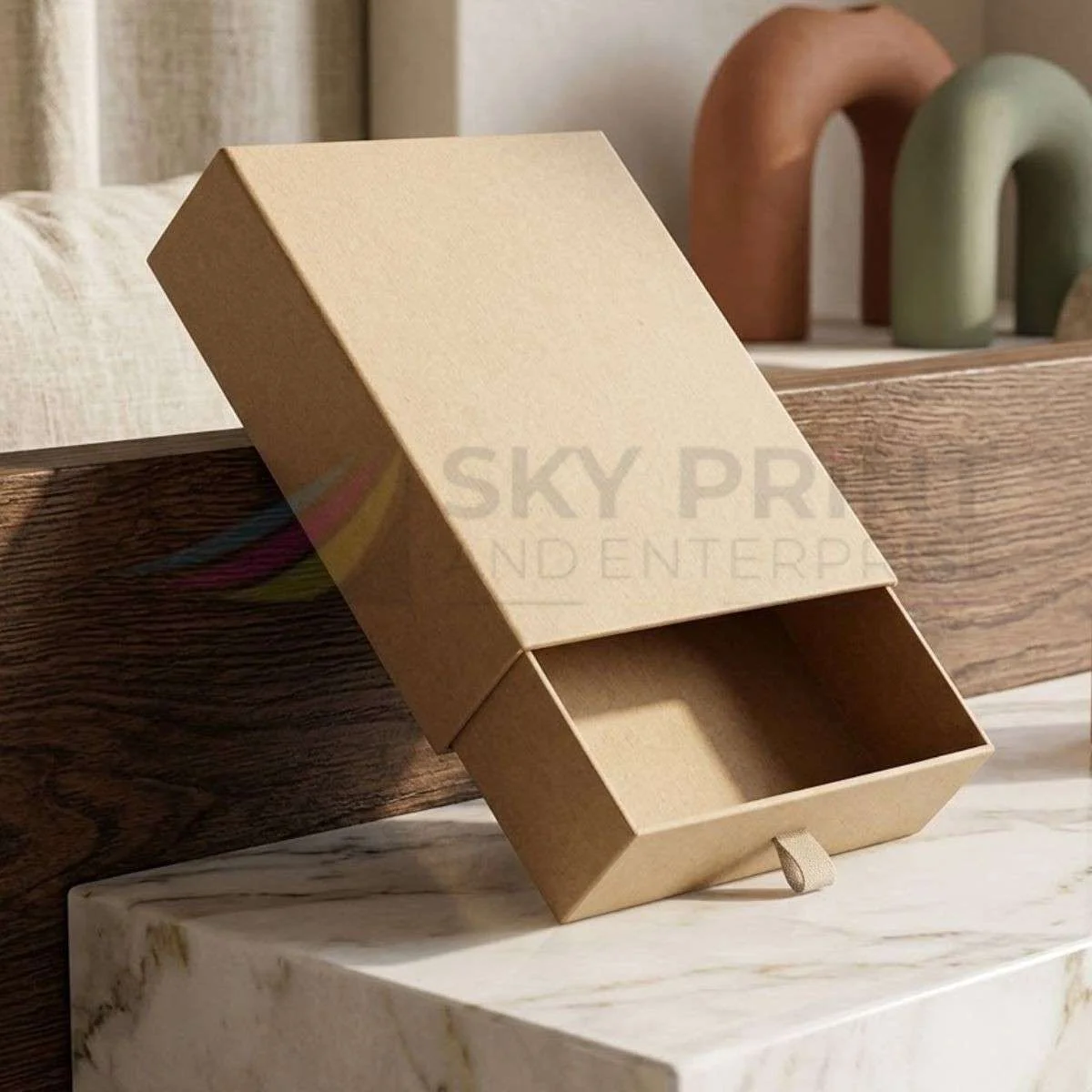 Custom sustainable packaging UK with recyclable Kraft boxes and eco-friendly printing